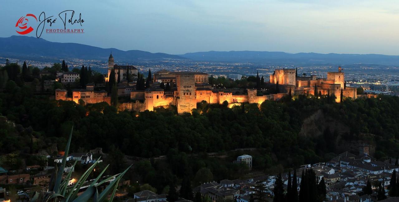 Majestuosa Alhambra Nuevo Apartamento Appartement Granada Buitenkant foto